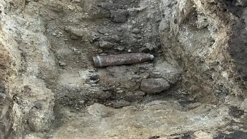 Tarlada bulunan top mermisi imha edildi