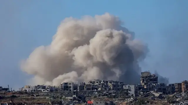 إصابة 4 فلسطينيين بقصف مسيرة إسرائيلية شمالي غزة