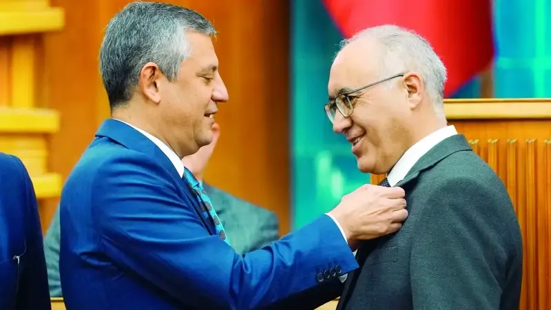 Özgür Özel, Doğan Demir