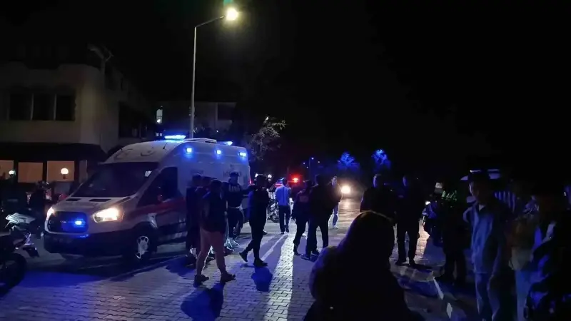 Polis ekipleri kazayla ilgili inceleme başlattı.