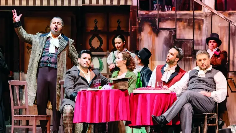 Aşk ve dostlukla hayattalar 