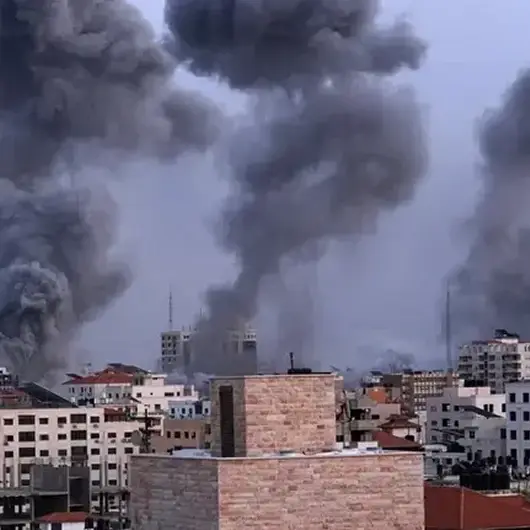 مقتل 3 فلسطينيين في غارة إسرائيلية على مركبة غربي مدينة غزة
