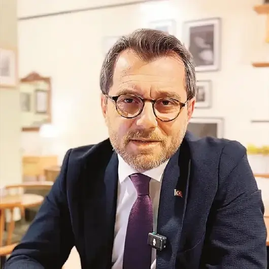 437 bin metrekareye sığamayan İBB yönetimi otellere taşındı