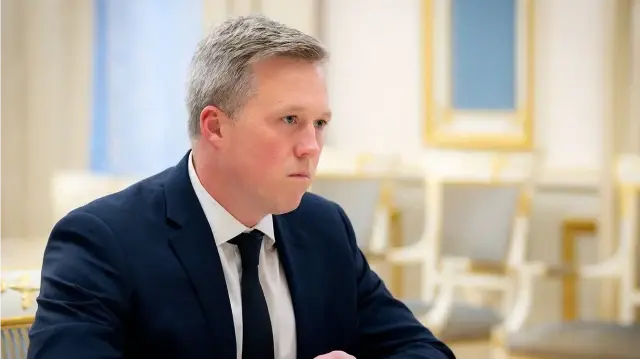 Министр армии США Дэниел Дрисколл.