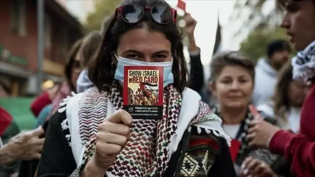 Акция протеста против израильской баскетбольной команды в Италии