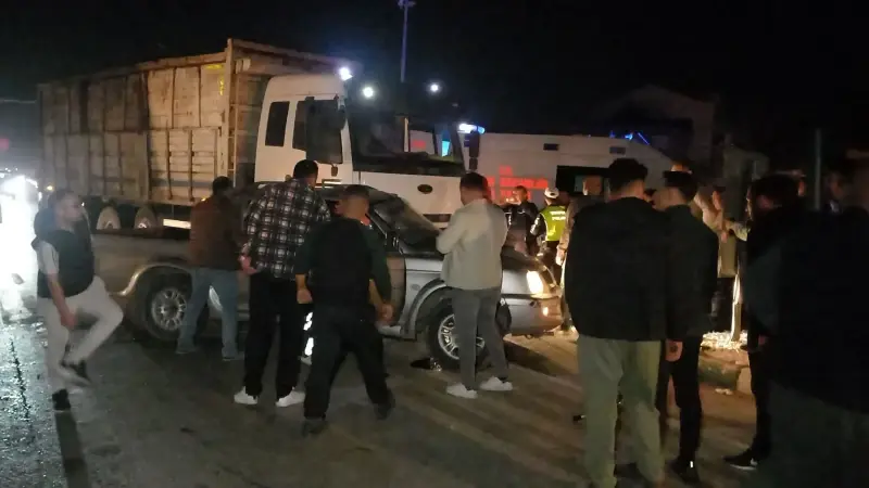 Yaralılar, Manisa'daki çeşitli hastanelere kaldırıldı.