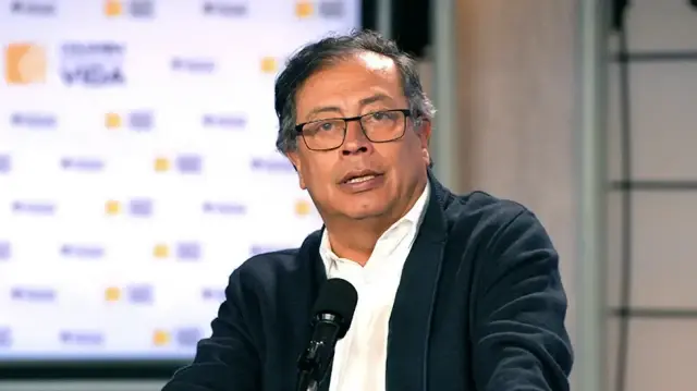 الرئيس الكولومبي يتهم روبيو بالتخطيط سراً لإيداعه السجن