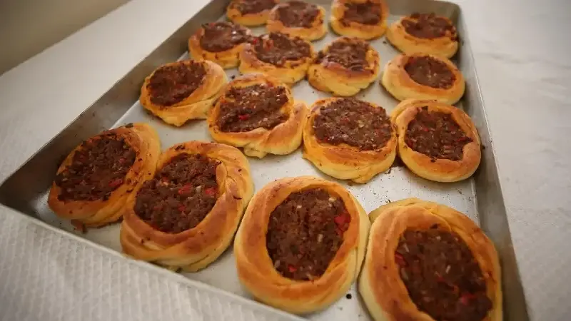 Unuttuğumuz değerlere dönüş ve iki örnek 