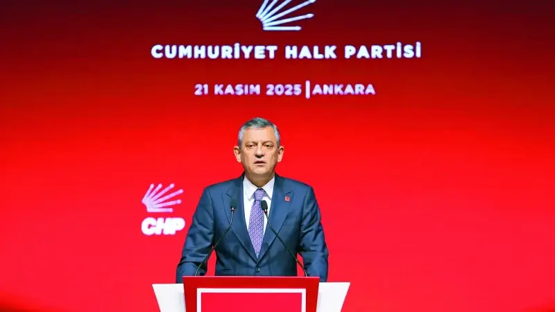 Özgür Özel.