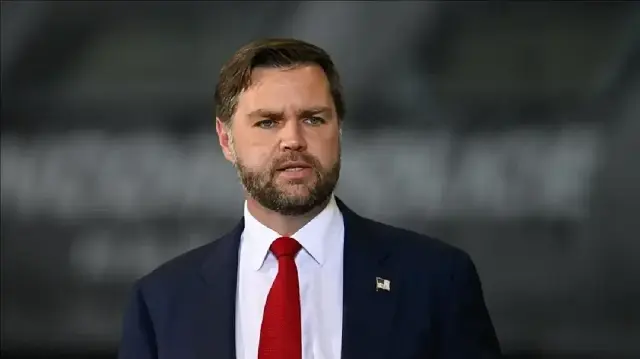 Vance calls Democratic lawmakers' military advice illegal