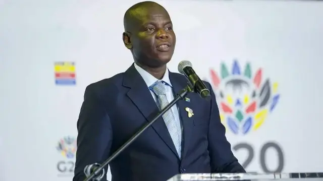 Министр иностранных дел ЮАР Рональд Ламола