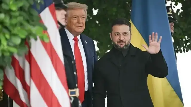 Le Président américain Donald Trump et son homologue ukrainien Volodymyr Zelensky.