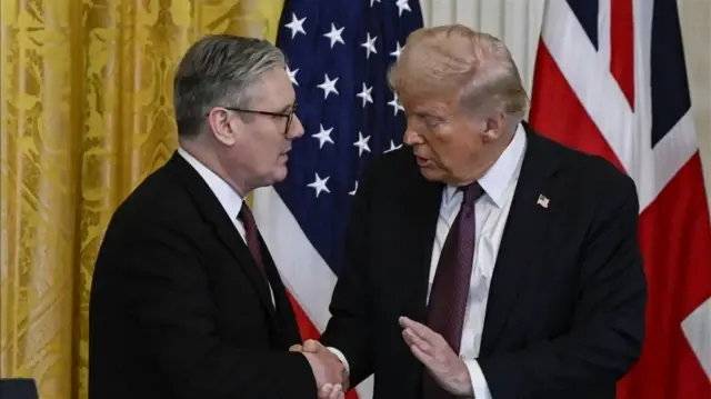 UK and US leaders discuss Ukraine peace talks in Geneva