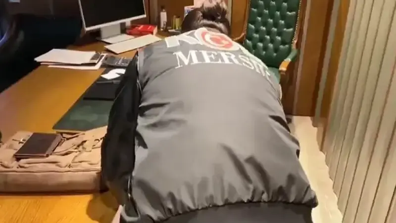 Mersin’de 27, Kocaeli’de 1 şüpheli gözaltına alınırken, şüphelilerin iş yeri ve adreslerinde arama yapıldı.