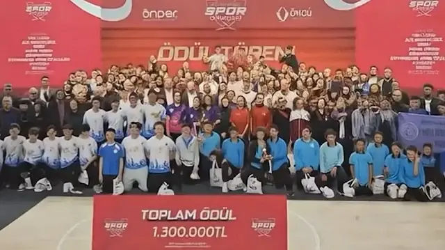 Öncü Spor Kulübü yetiştirdiği gençlerle sporun temeline ahlak ve disiplini inşa ediyor