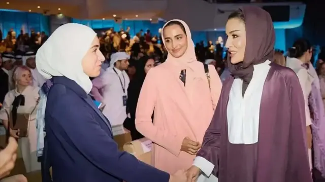 الدوحة.. عقيلة الشرع تبحث التعاون التعليمي مع مؤسسة قطر للتربية