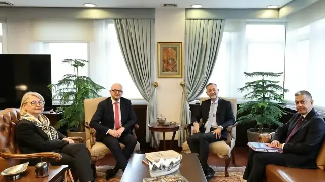 مباحثات تركية فنلندية بشأن أمن أوروبا