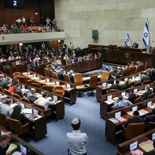 لجنة بالكنيست تقر مشروع قانون يسمح للإسرائيلي بالتملك في الضفة