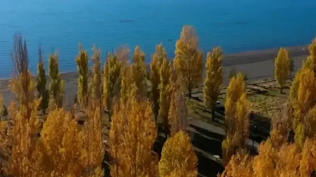 Hazar Gölü’nde sonbahar masalı: Renkler kartpostala döndü