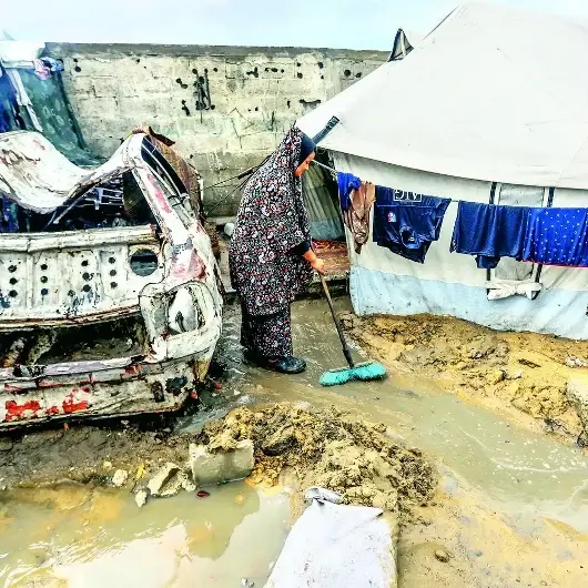 Gazze'de yağmur bile çile