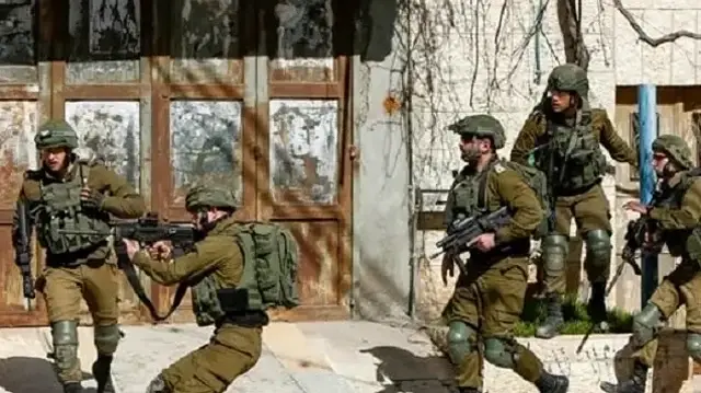 الاحتلال الإسرائيلي يعتقل ويصيب 42 فلسطينيا ويخلي منازلهم بالضفة 