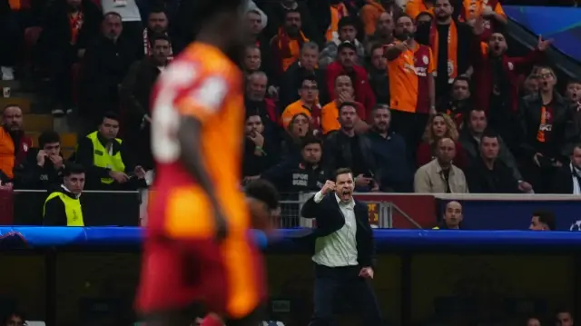 Les joueurs de Galatasaray ont subi leur première défaite à domicile depuis 33 match, le 25 novembre 2025 au RAMS Park face à l'Union Saint Gilloise.