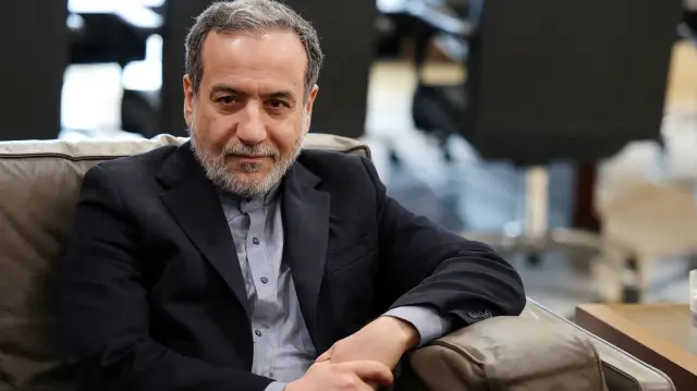 إيران: التهديدات الأمريكية لفنزويلا انتهاك للقانون الدولي