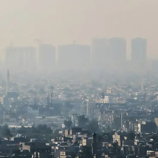 غازات سامة وحالات اختناق.. أكبر "غيمة تلوث" تخيّم على بغداد
