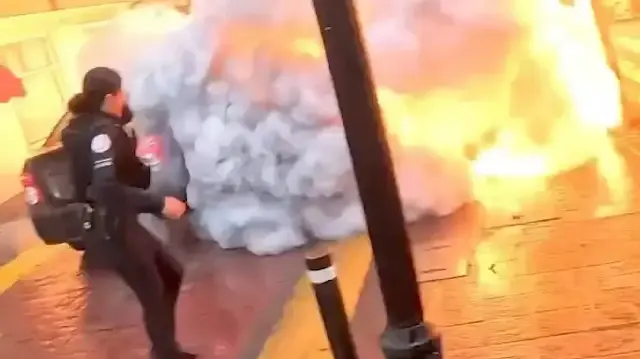 Meksika'da yaşanan trafo patlamasının görüntüleri ortaya çıktı: Siviller bir anda alevlerin içinde kaldı