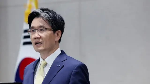 Le chef de l’agence anticorruption sud-coréenne, Oh Dong-woon est poursuivi pour manquement lié à l’enquête sur la mort d’un Marine en 2023.