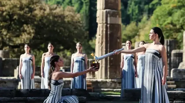 В Греции зажгли огонь Олимпийских игр