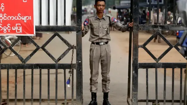 Myanmar pardons over 3,000 prisoners ahead of December elections