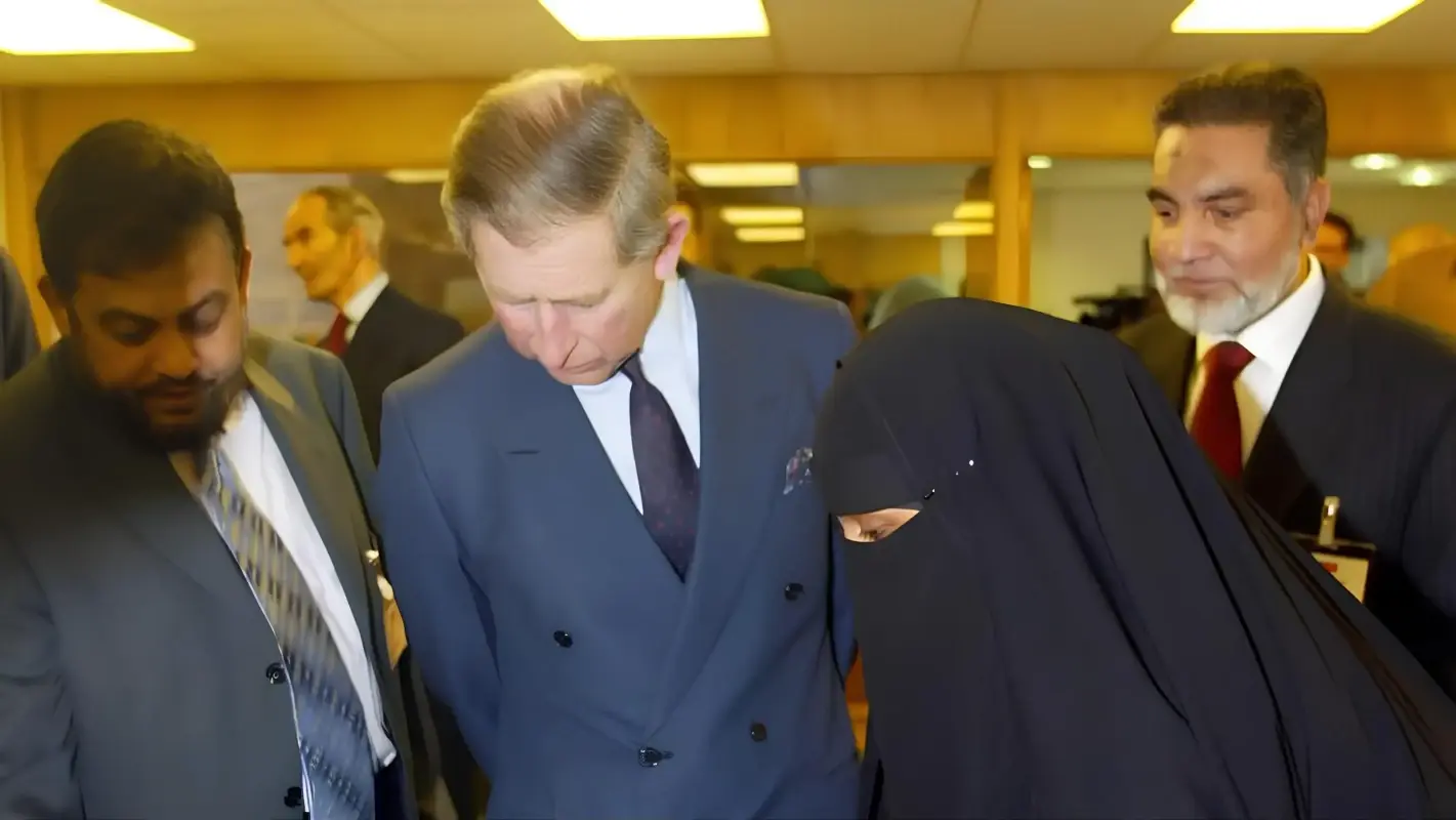 Chowdhury Mueen-Uddin, on the left, pictured with Prince Charles at the Markfield Islamic Foundation in Leicestershire in 2003