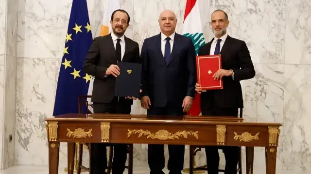 Le président chypriote grec Nikos Christodoulides et le président libanais Joseph Aoun, le 26 novembre 2025 à Beyrouth.