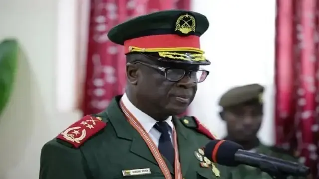 جنرال هورتا نتام يؤدي اليمين رئيسًا انتقاليًا لغينيا بيساو بعد انقلاب عسكري