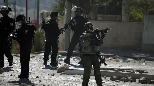 جيش الاحتلال يقتل شابا فلسطينيا بالرصاص خلال اقتحام بلدة بالضفة