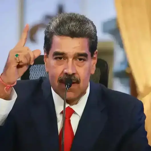 مادورو يأمر القوات الجوية الفنزويلية بـ"الجاهزية"