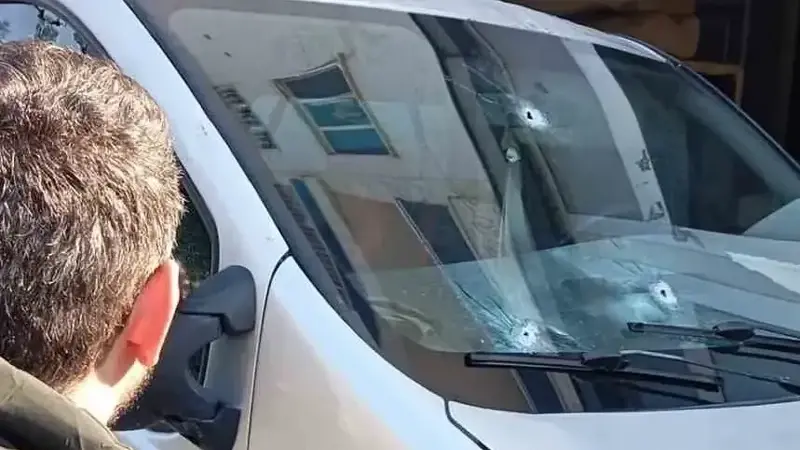 Güvenlik güçleri olay yerinde inceleme yaptı.