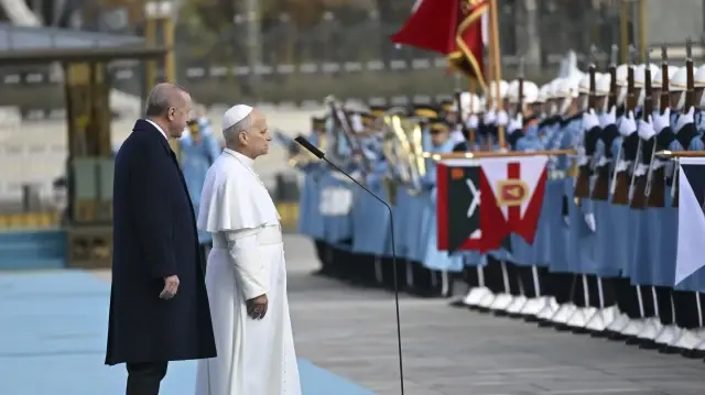 رئيس دولة الفاتيكان: الصراعات الراهنة تمهد لحرب عالمية ثالثة 