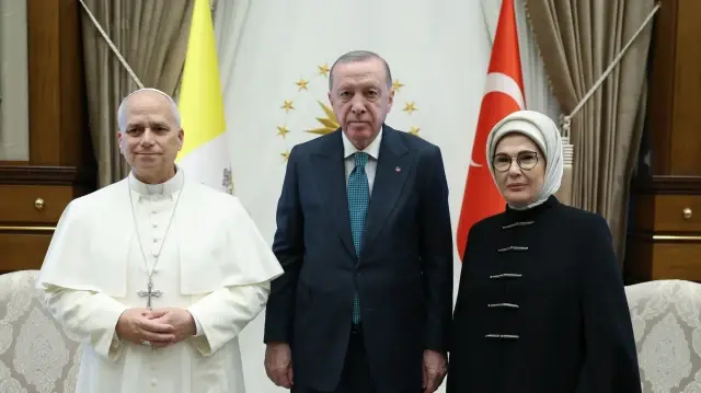 أنقرة: الرسائل الصادرة من لقاء أردوغان والبابا ليو تزيد آمال السلام بالعالم