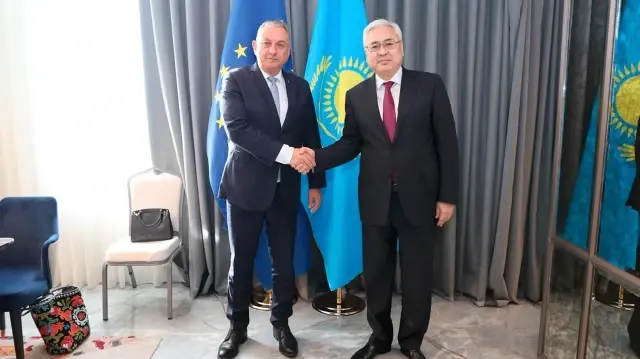 Галымжан Койшыбаев и Йозеф Сикела