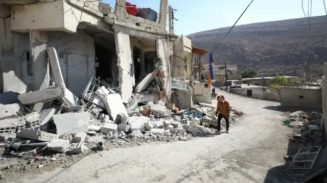 "مجزرة النائمين".. شهادات من بيت جن السورية بعد قصف إسرائيلي