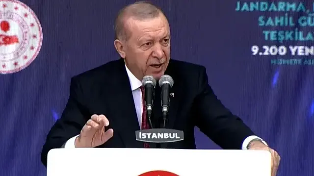 Cumhurbaşkanı Erdoğan: Suça ve suçlara karşı yürüttüğünüz her mücadelede bu devletin başı olarak yanınızdayım