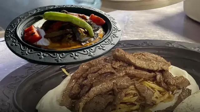 Dünyanın en iyi 7. yemeği: Çökertme kebabı turistlerin gözdesi oldu 