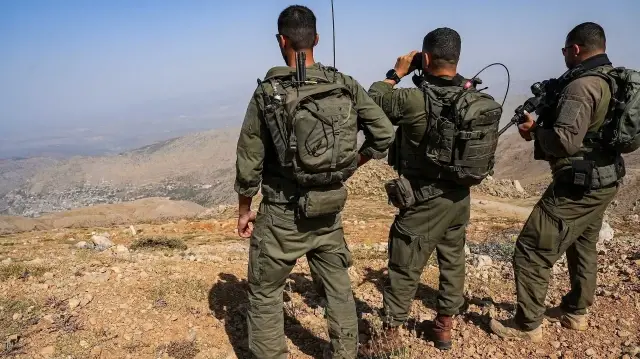 Israeli troops wounded in Syria raid amid internal military criticism