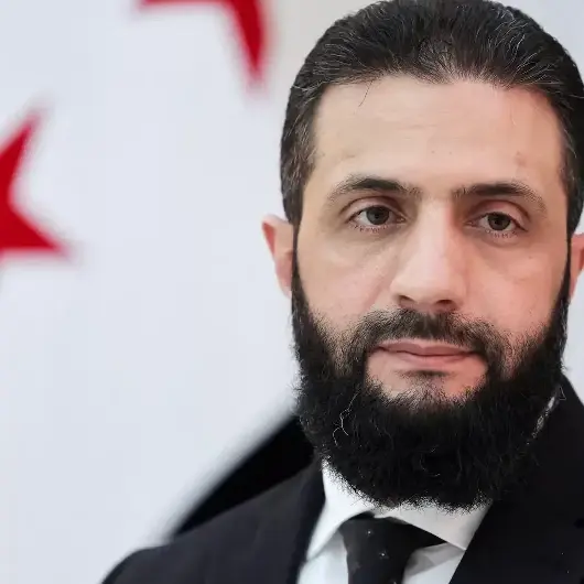 الرئيس السوري يصل حلب للمشاركة باحتفالات ذكرى سقوط نظام الأسد