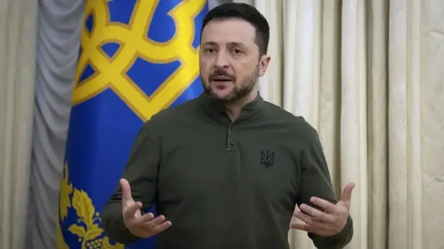 زيلينسكي: وفد أوكراني يبحث في واشنطن "خطة السلام" الأمريكية