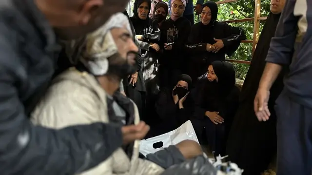 Israeli settlers wound 10 Palestinians in West Bank village assault