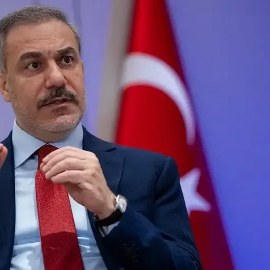 وزير الخارجية التركي يزور إيران الأحد