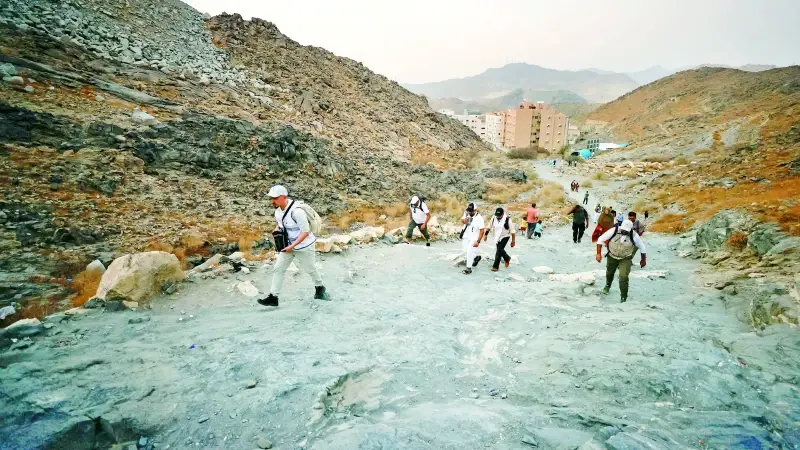 Hazreti Muhammed’in (sav) Mekke’den Medine’ye yaptığı hicreti hissetmek isteyen 15 kişilik grup, 315 kilometrelik manevi bir yürüyüşe çıktı.